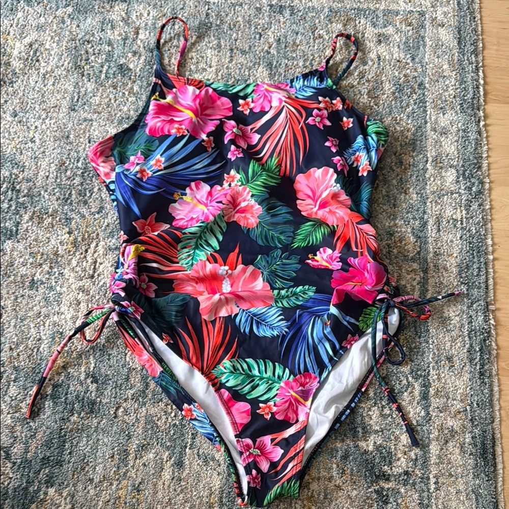 Floral Women’s One Piece Rouched Side Swimwear